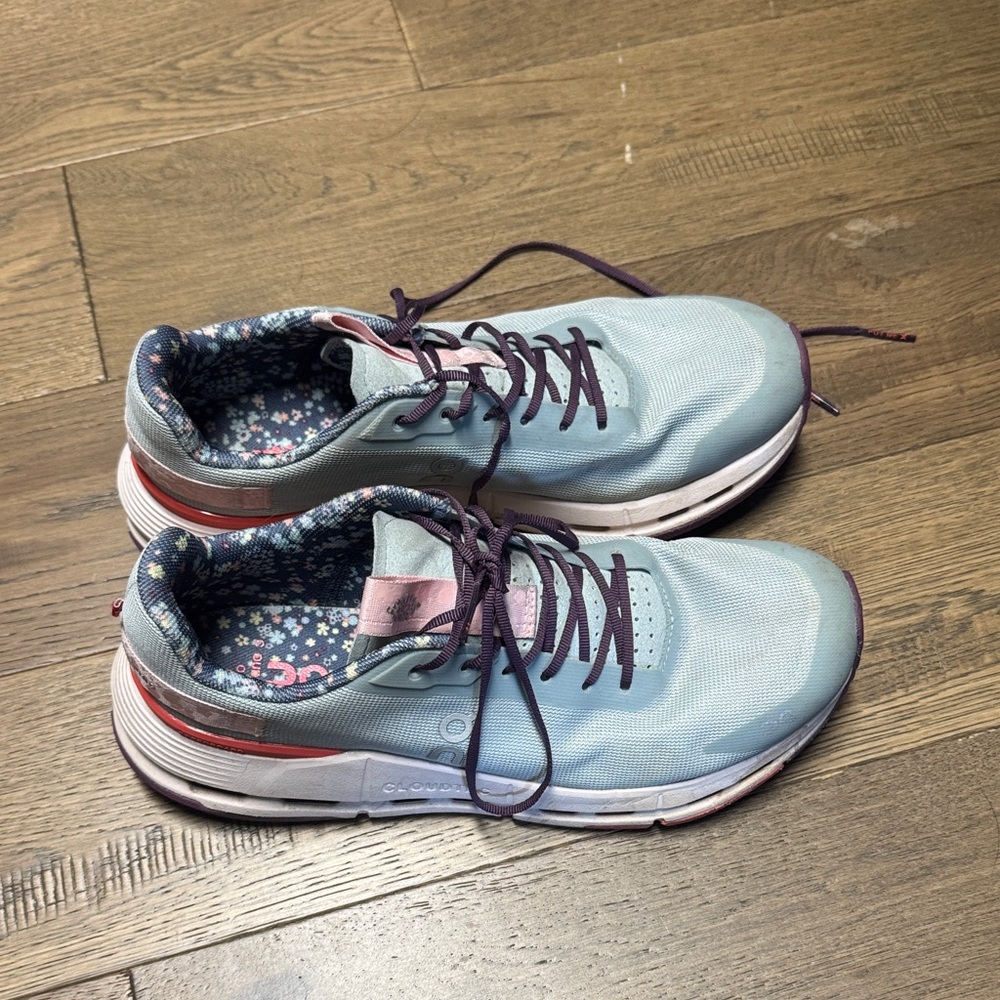 On cloud nova free people sneakers